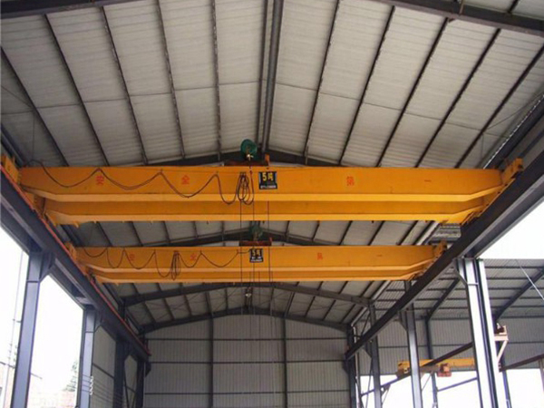双主梁半门式起重机